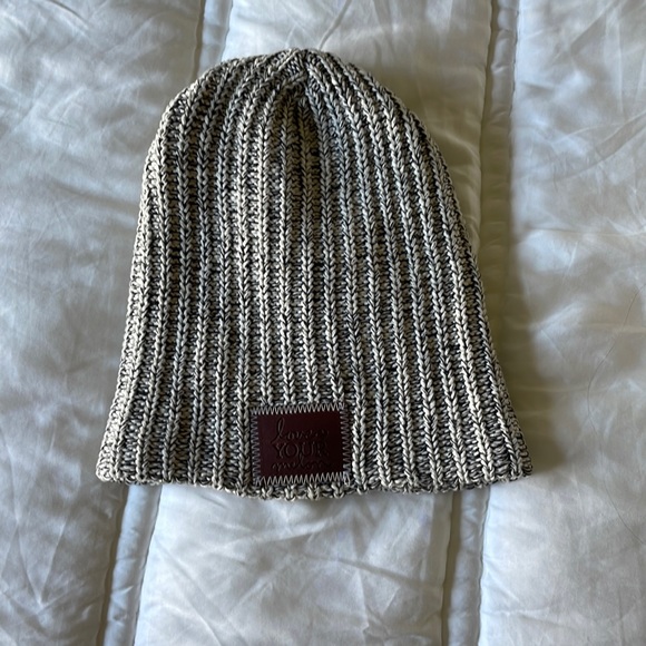 Winter hat bundle! - Picture 2 of 8